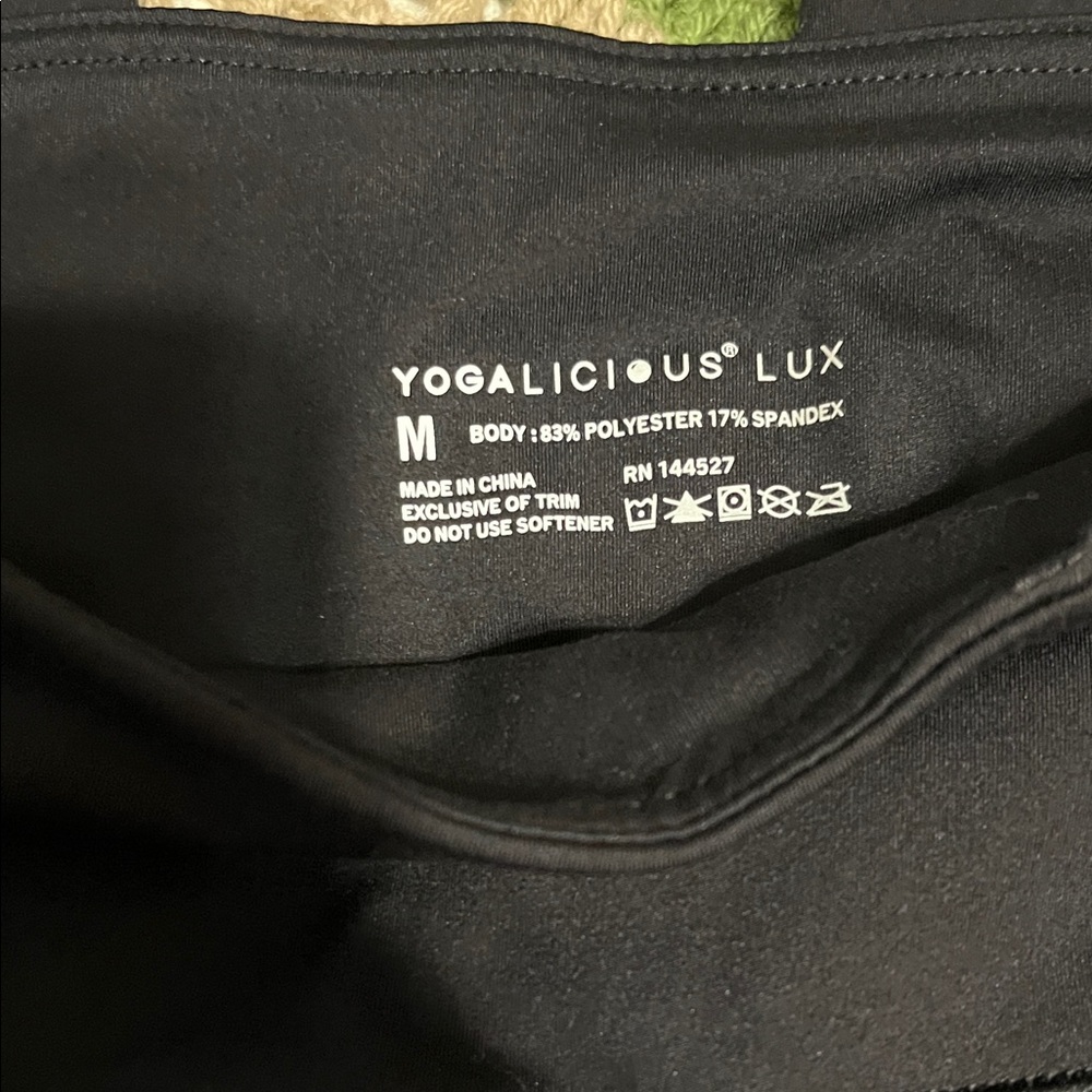 Yogalicious Black Leggings - Picture 3 of 4